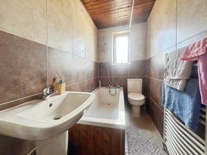 Bathroom- click for photo gallery